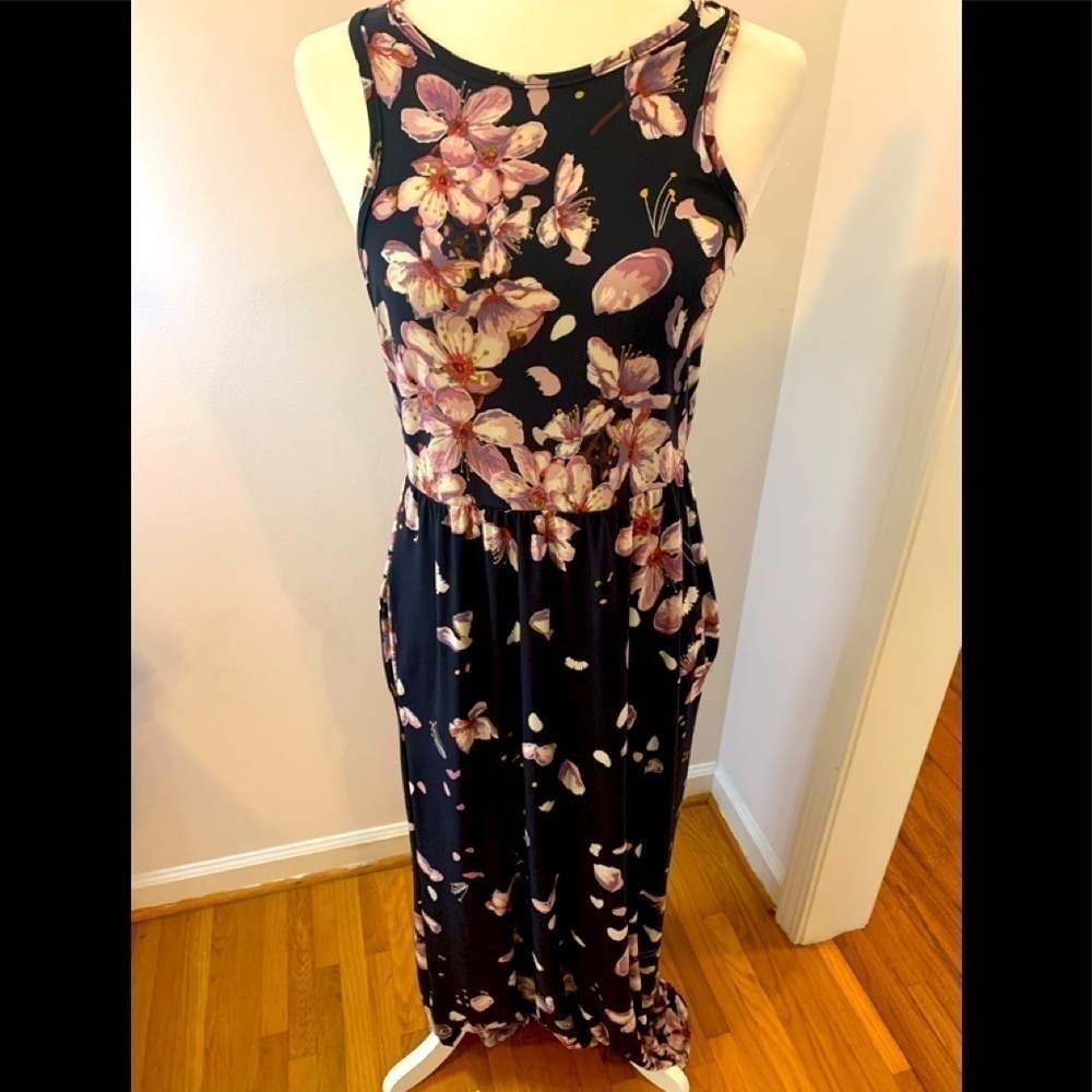 Egs maxi floral dress, size M